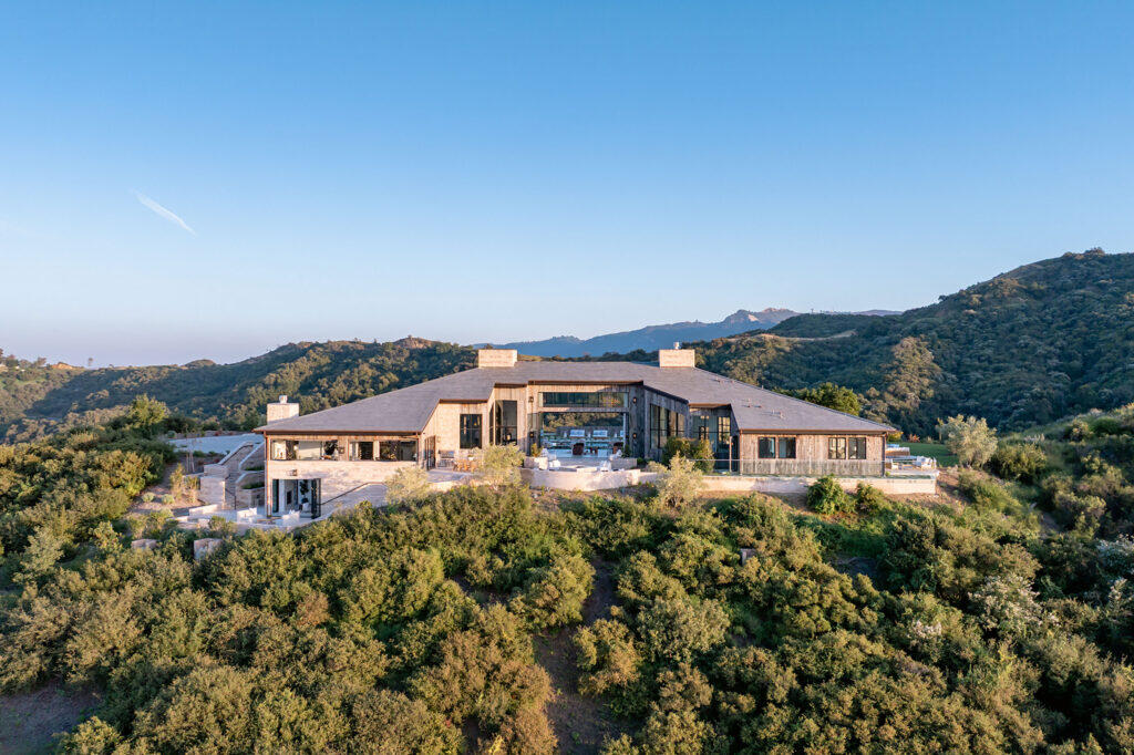 Ridgehouse01