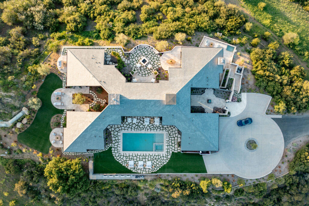 Ridgehouse03